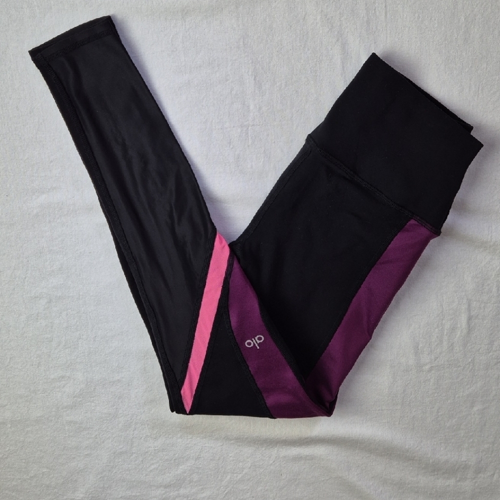 ALO Yoga Black and Pink Leggings